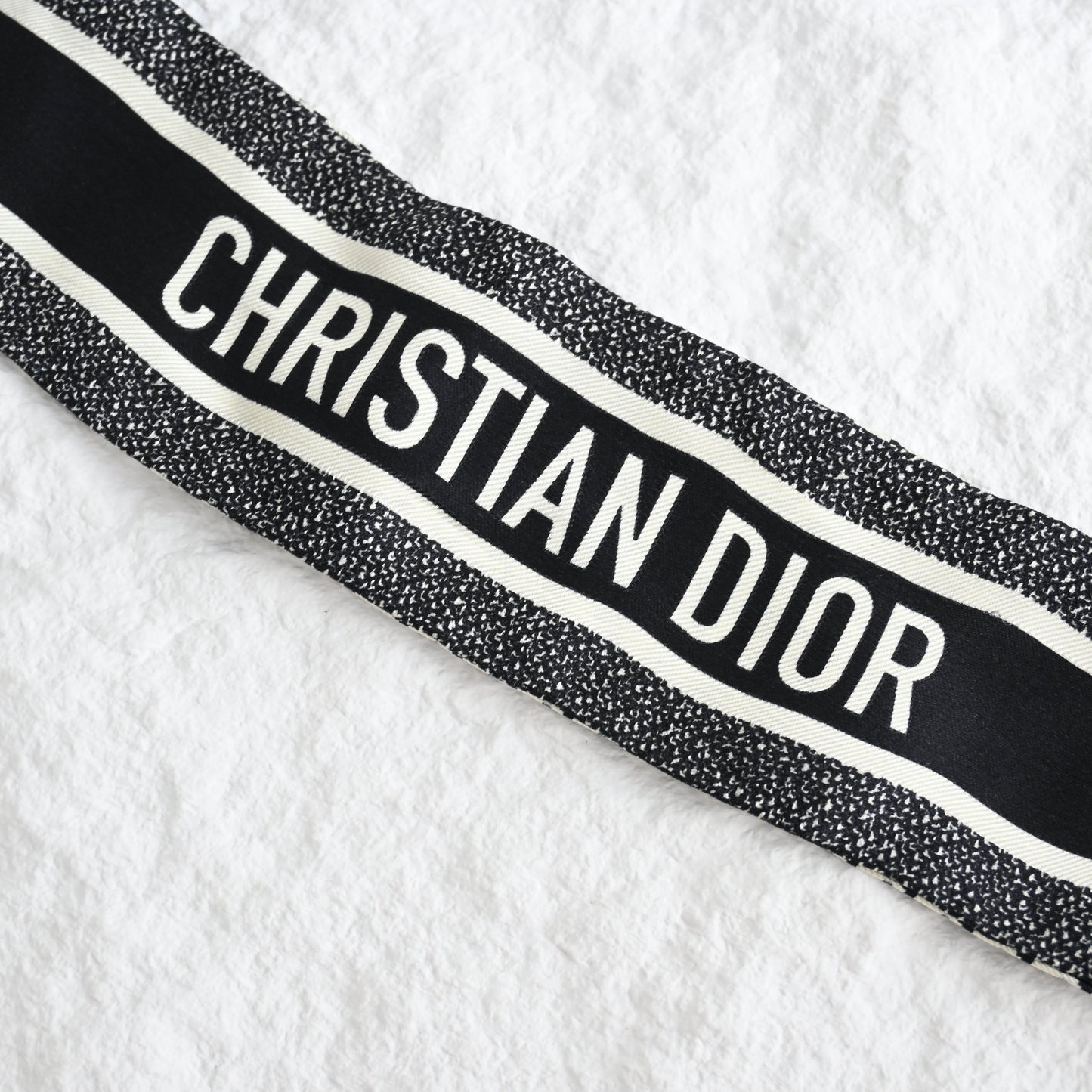 Dior 30 Montaigne Mitzah Silk Twilly