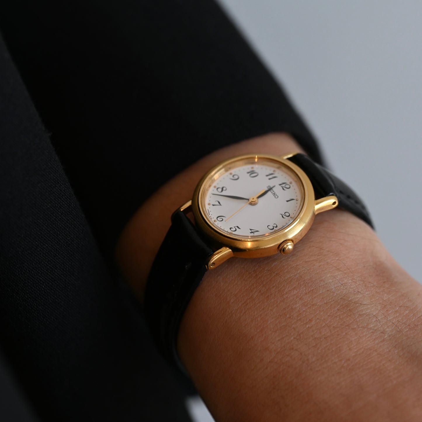 Seiko 1F21-0C00 Watch