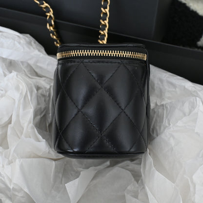 Chanel Mini Vanity Case Pearl Crush