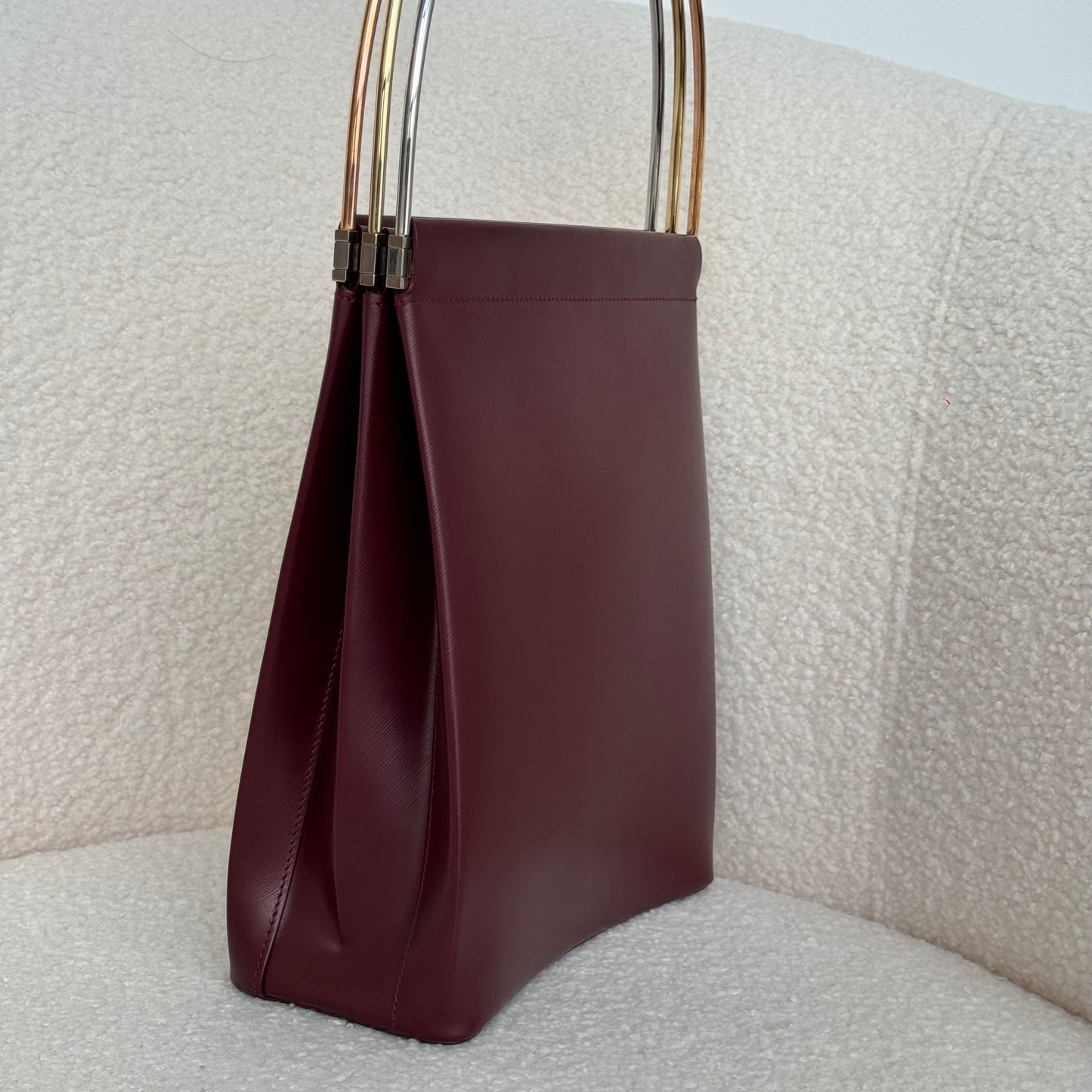 Trinity de Cartier Handbag in Bordeaux