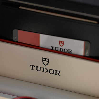 Tudor Fastrider Black Shield ref. 42000CR