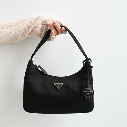 Prada Re-edition 2000 Hobo