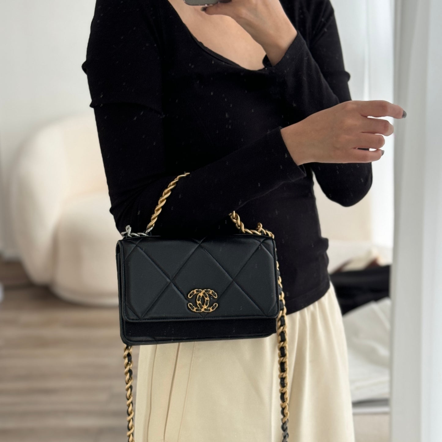 Chanel 19 Quilted Wallet On Chain WOC