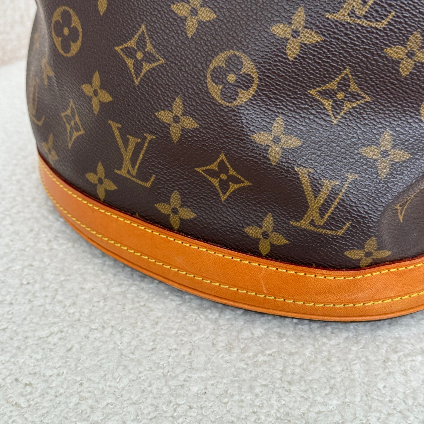 Louis Vuitton Bucket PM