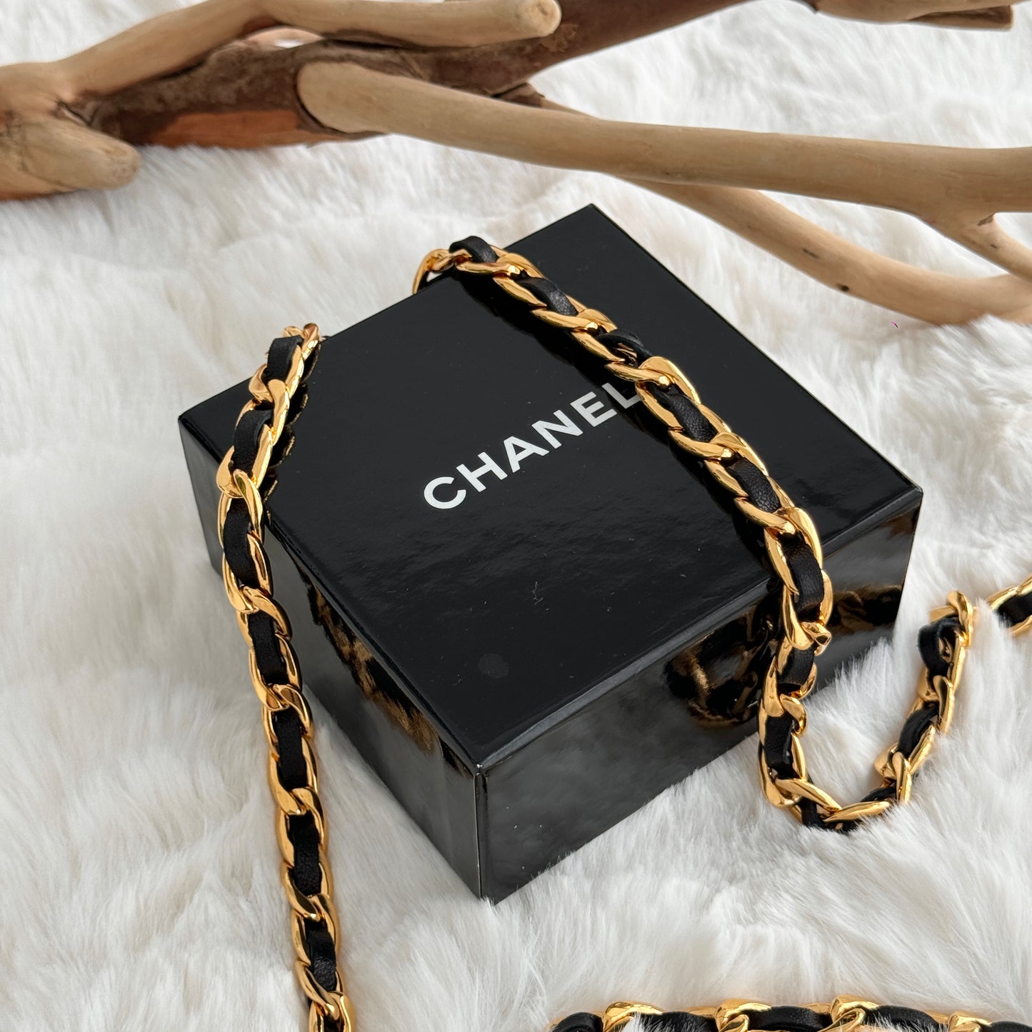 Chanel 31 Rue Cambon chain leather belt