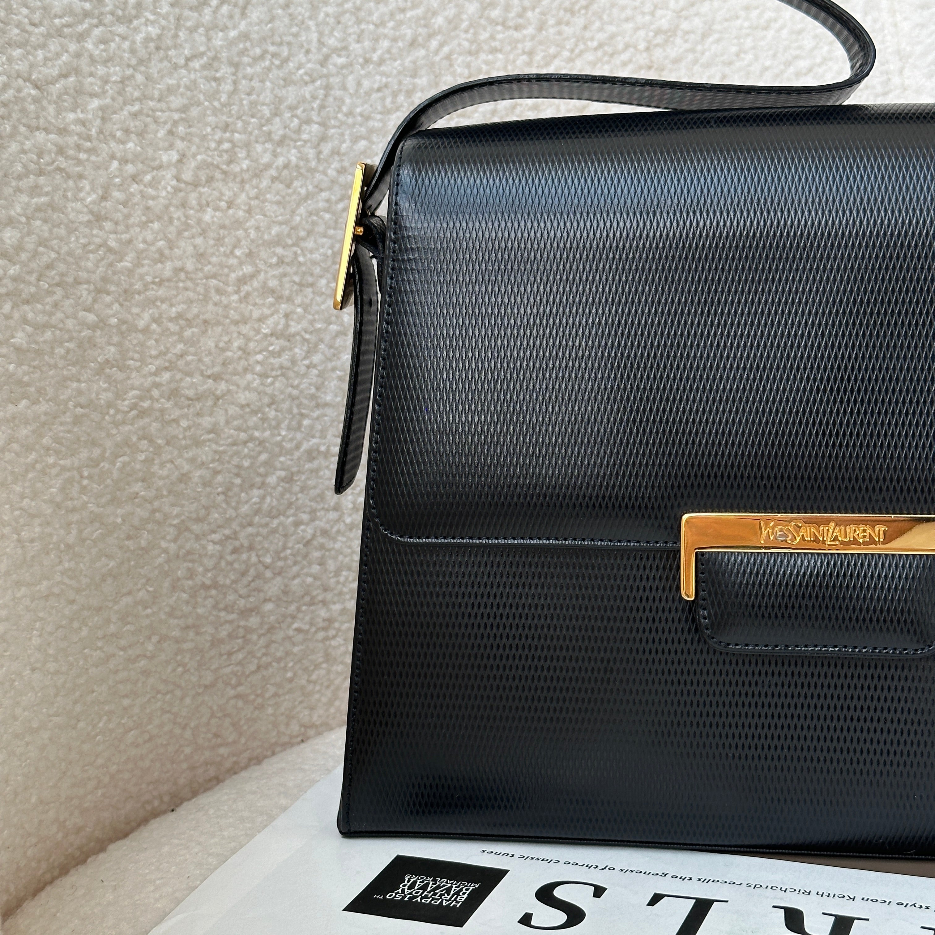 Yves Saint Laurent YSL Black Leather Shoulder Bag – Leluxe