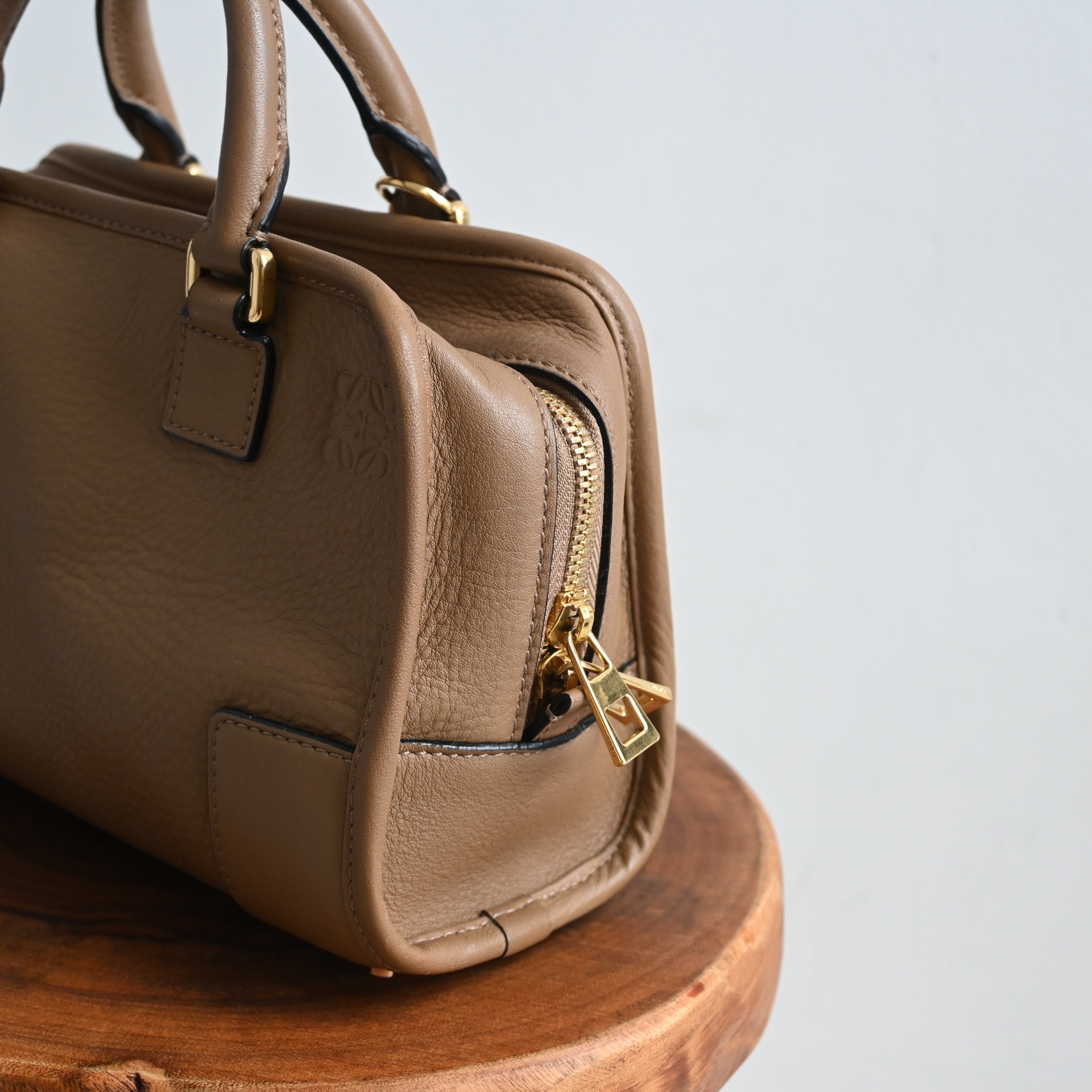 Loewe Amazona 23 - Leluxe Vintage Sdn. Bhd.