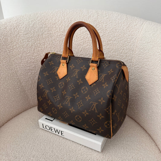 Louis Vuitton Speedy 25