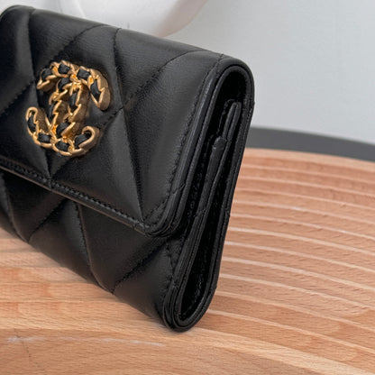 Chanel 19 Quilted Flap Cardholder