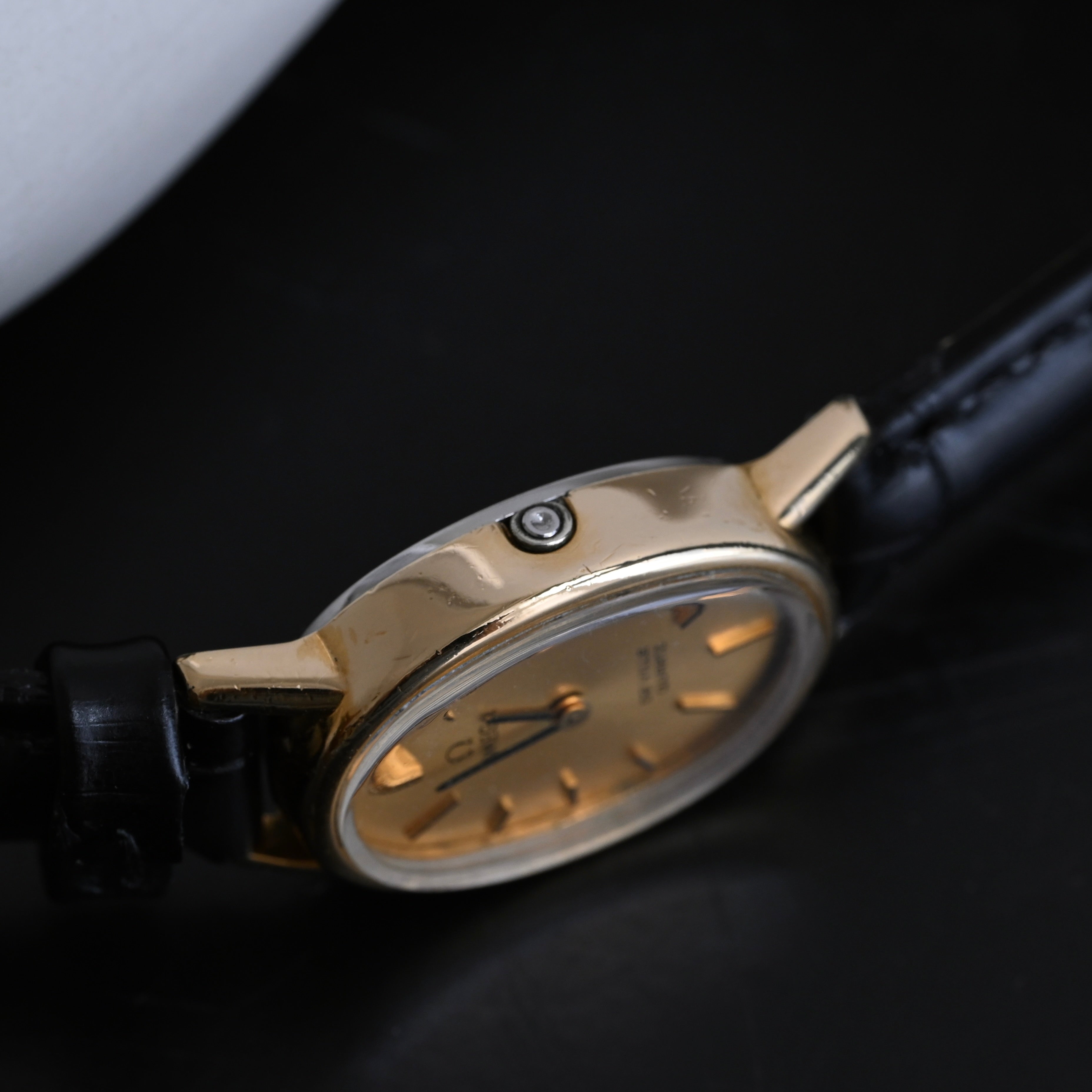 Omega De Ville Cal. Ref.591.0013 Oval Watch - Leluxe Vintage Sdn. Bhd.