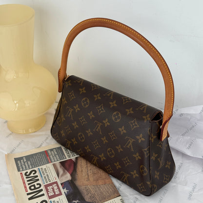 Louis Vuitton Looping PM Monogram