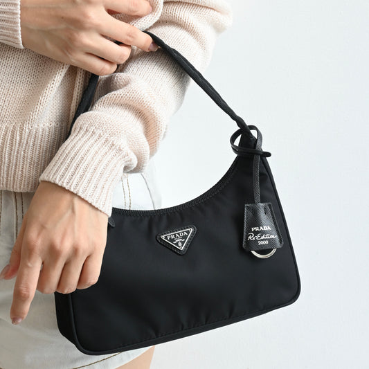 Prada Re-edition 2000 Hobo