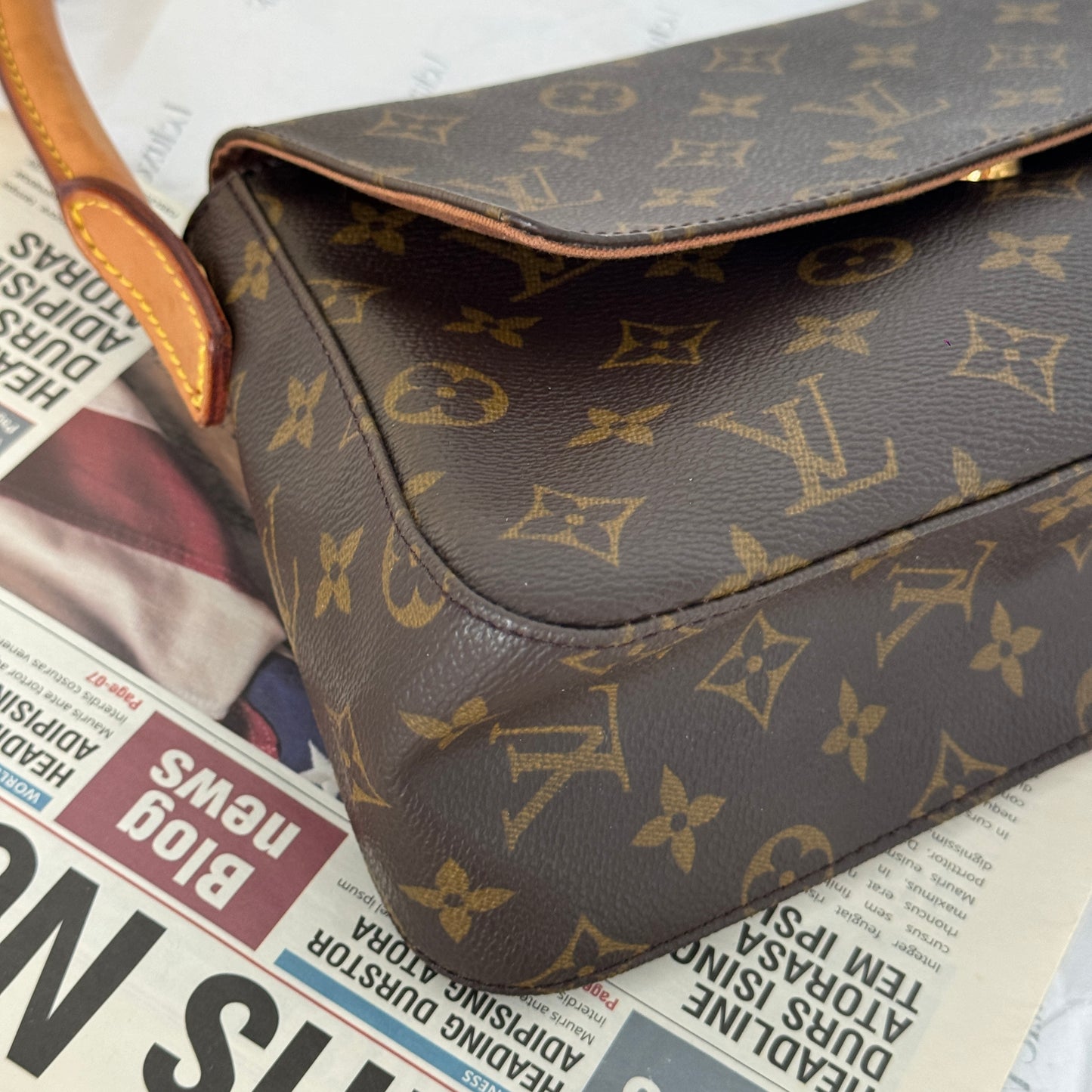 Louis Vuitton Looping PM Monogram