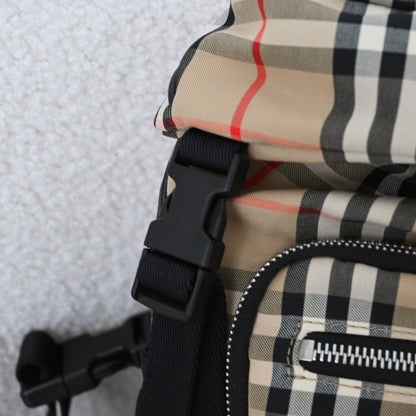 Burberry Leo Beltbag Check Pattern