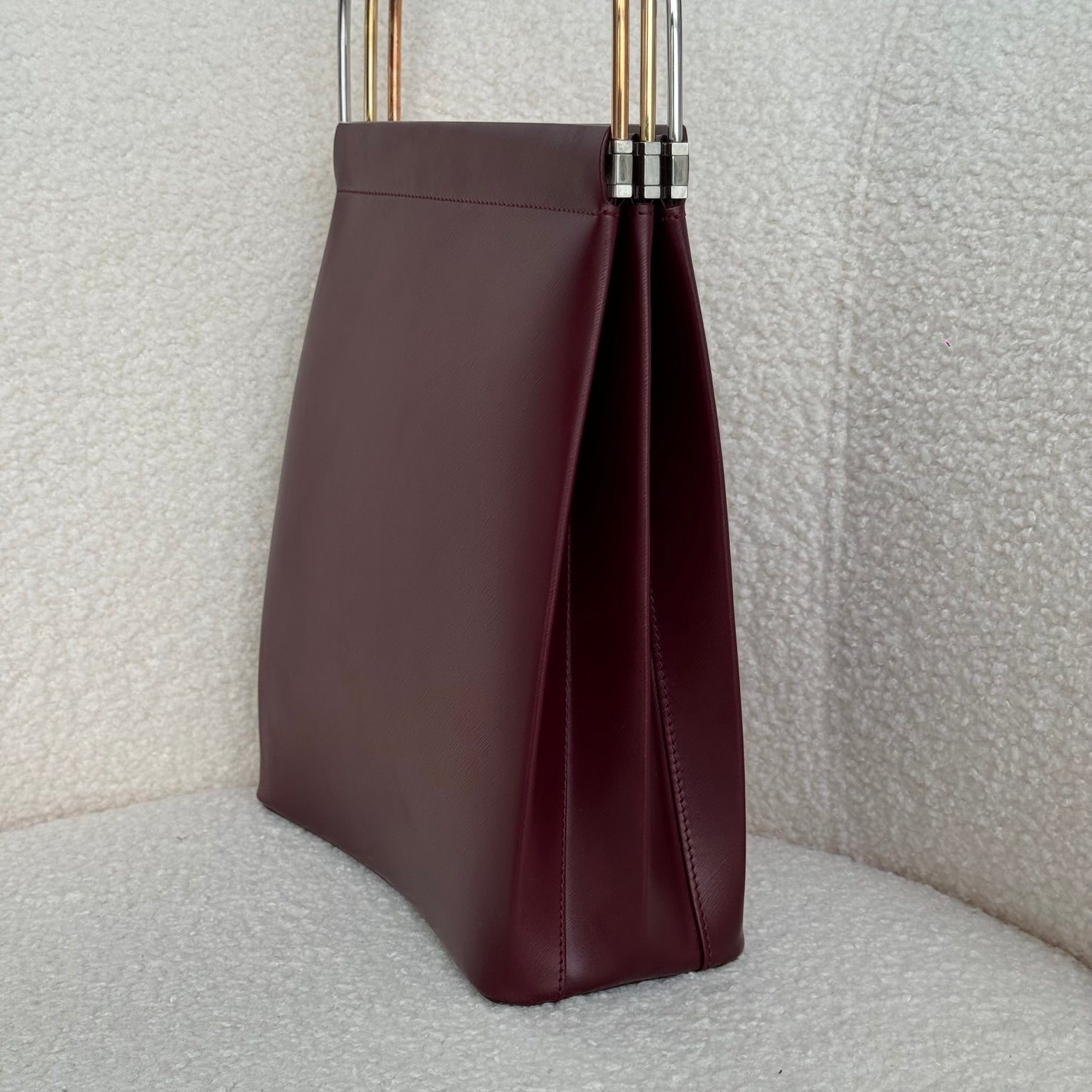 Trinity de Cartier Handbag in Bordeaux