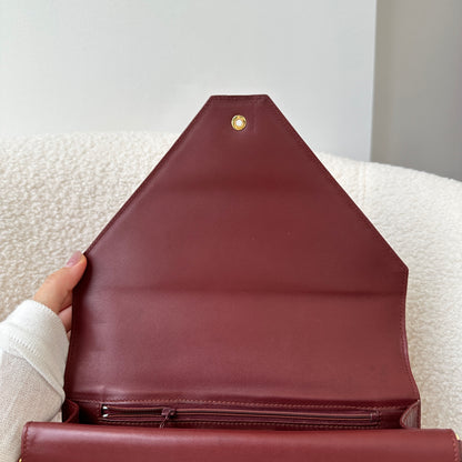 Must de Cartier Messenger Bag in Bordeaux