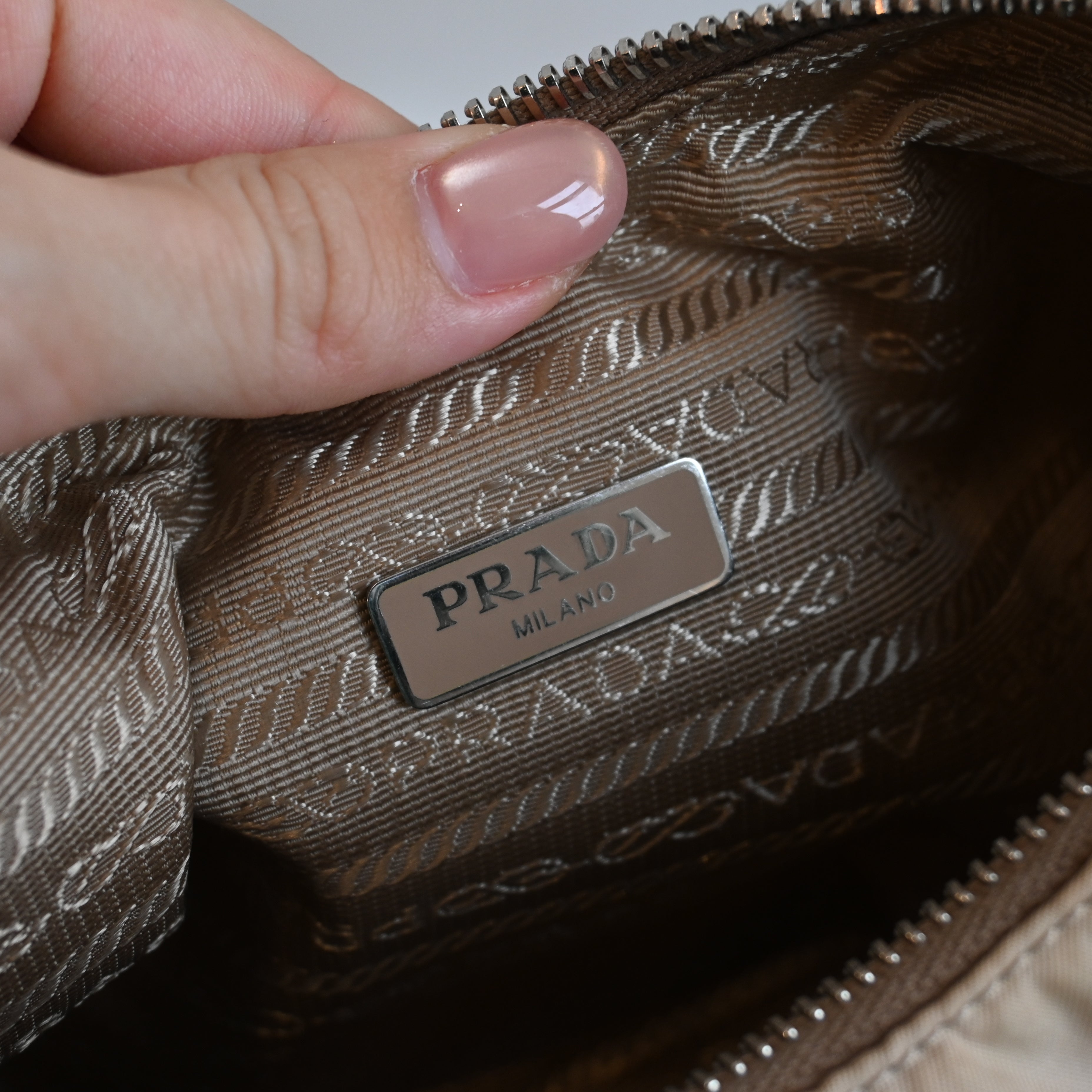 Prada Cameo Hobo Re-edition 2006 - Leluxe Vintage Sdn. Bhd.