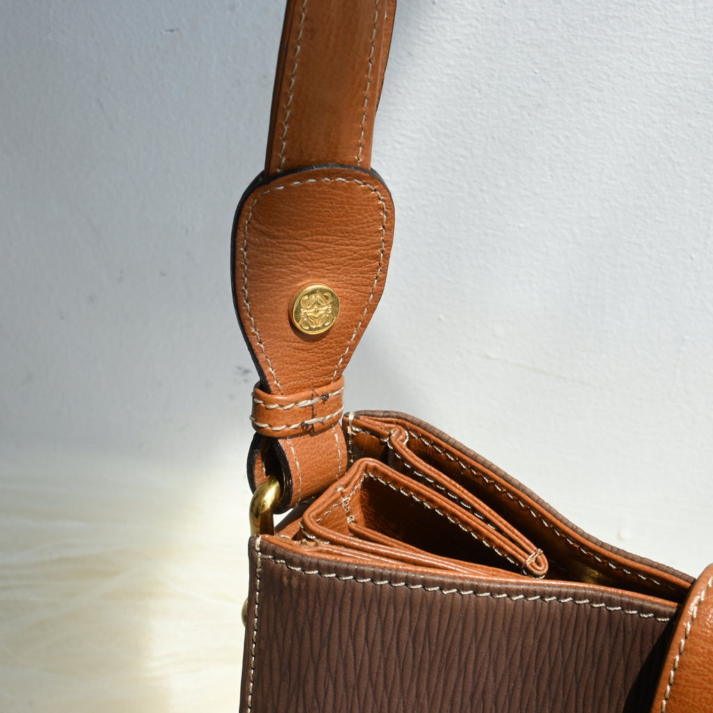 Loewe Velasquez Twist Crossbody Bag - Leluxe Vintage Sdn. Bhd.