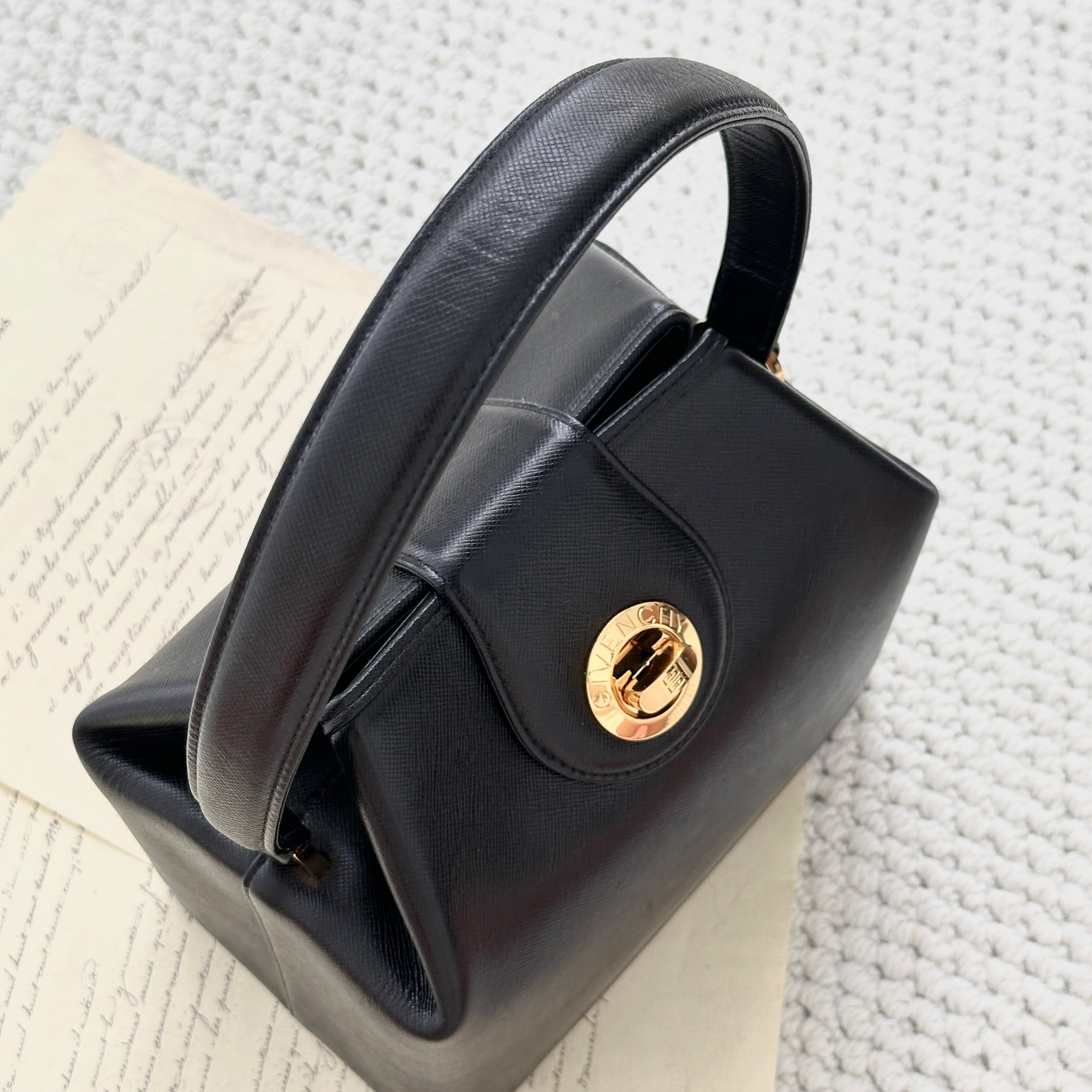 Givenchy Turnlock Buckle Milk Box – Leluxe Vintage Sdn. Bhd.