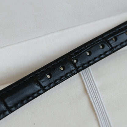 Tasaki V811-2850 MOP Watch