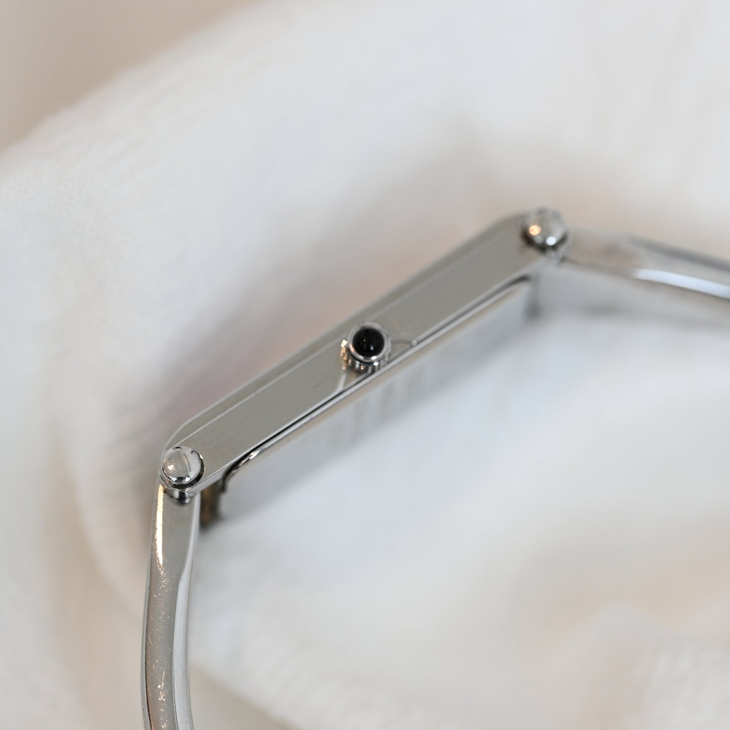 Gucci 1500L Bangle Watch