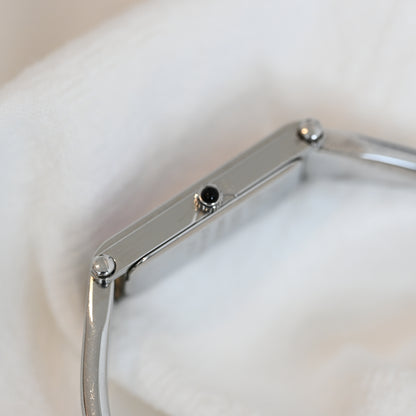 Gucci 1500L Bangle Watch