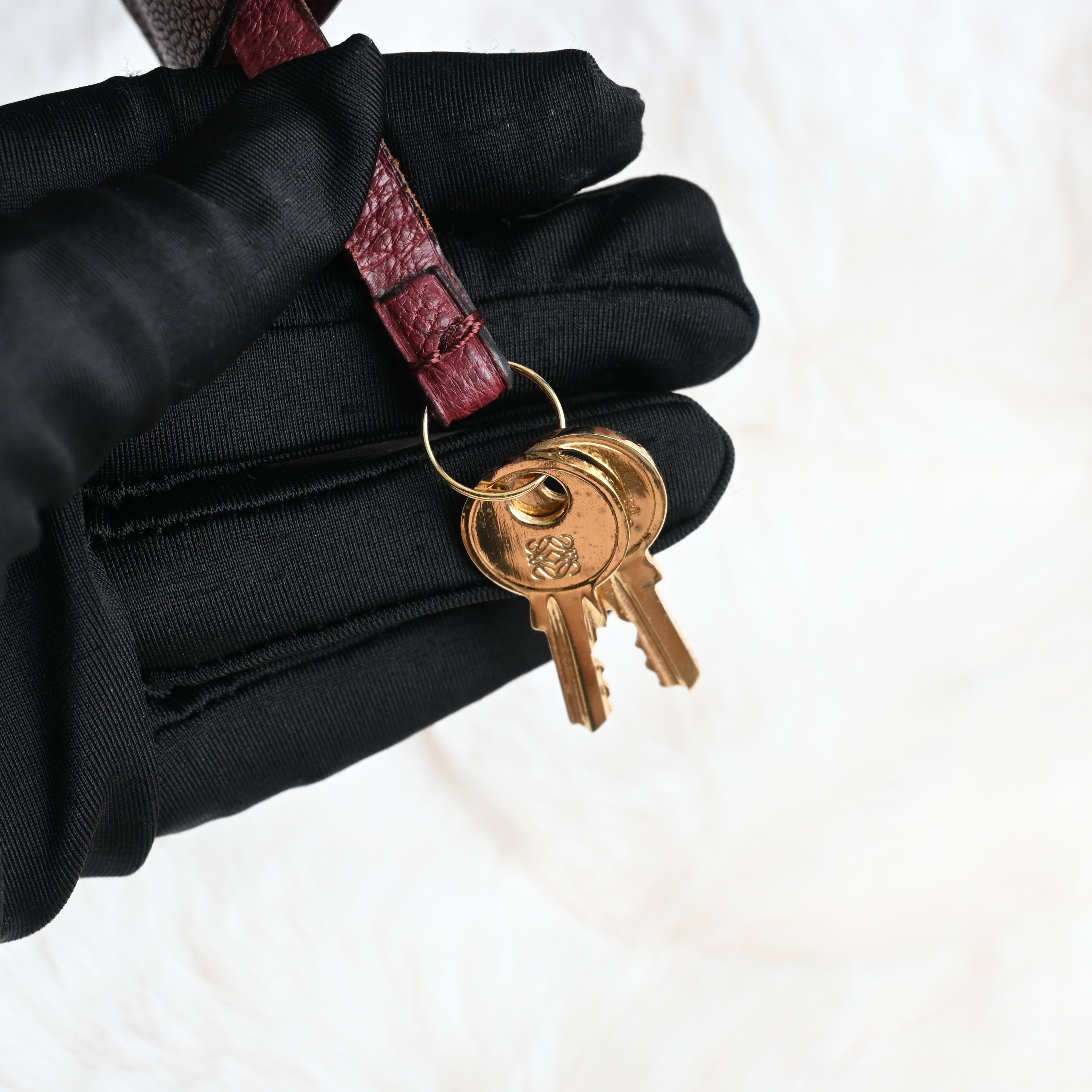 Loewe Amazona 34 - Leluxe Vintage Sdn. Bhd.