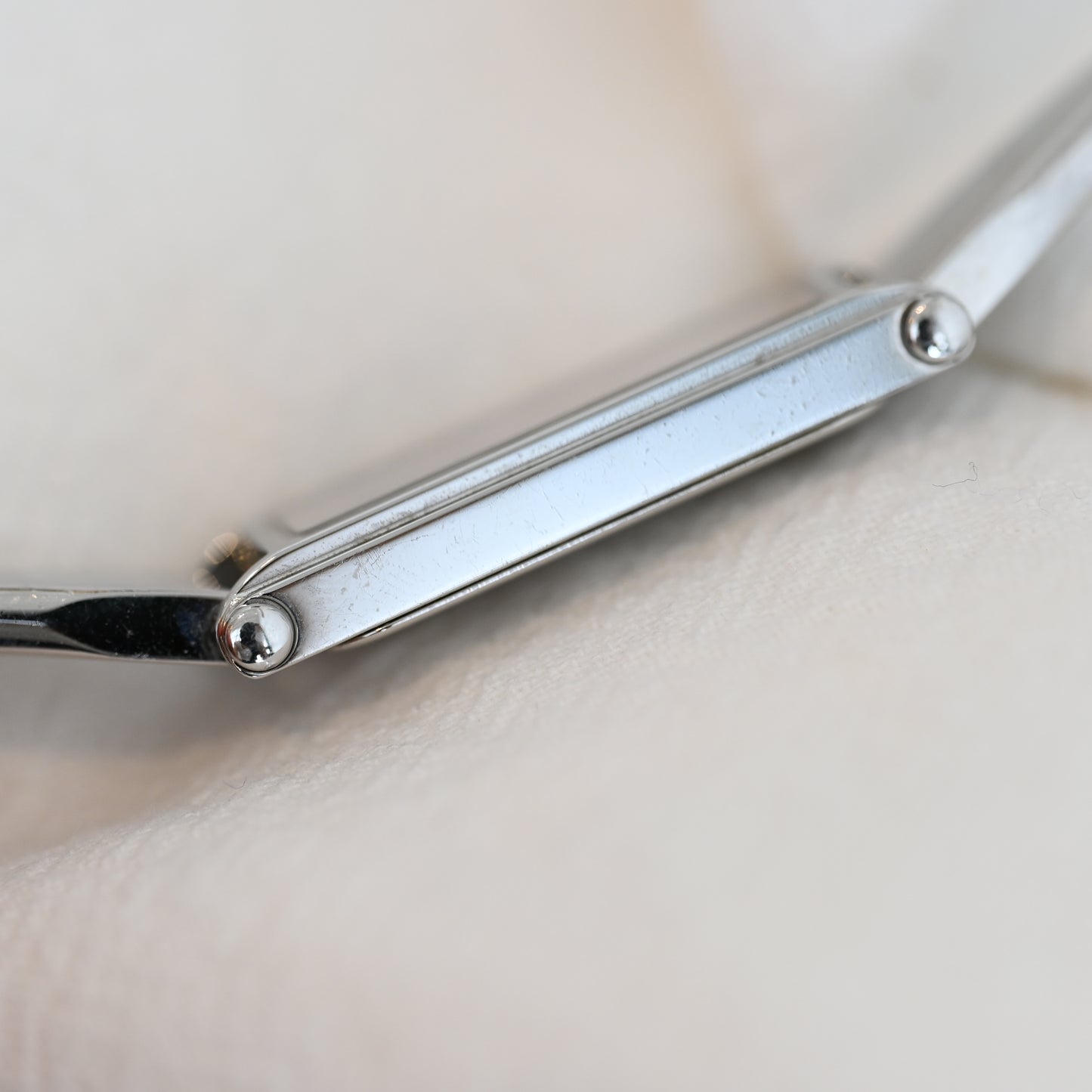 Gucci 1500L Bangle Watch