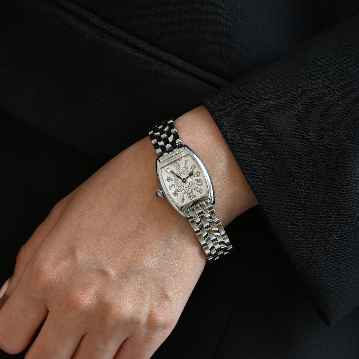 Franck Muller Tonneau Curvex Intermediate Reliefs 2252QZRELCD1R