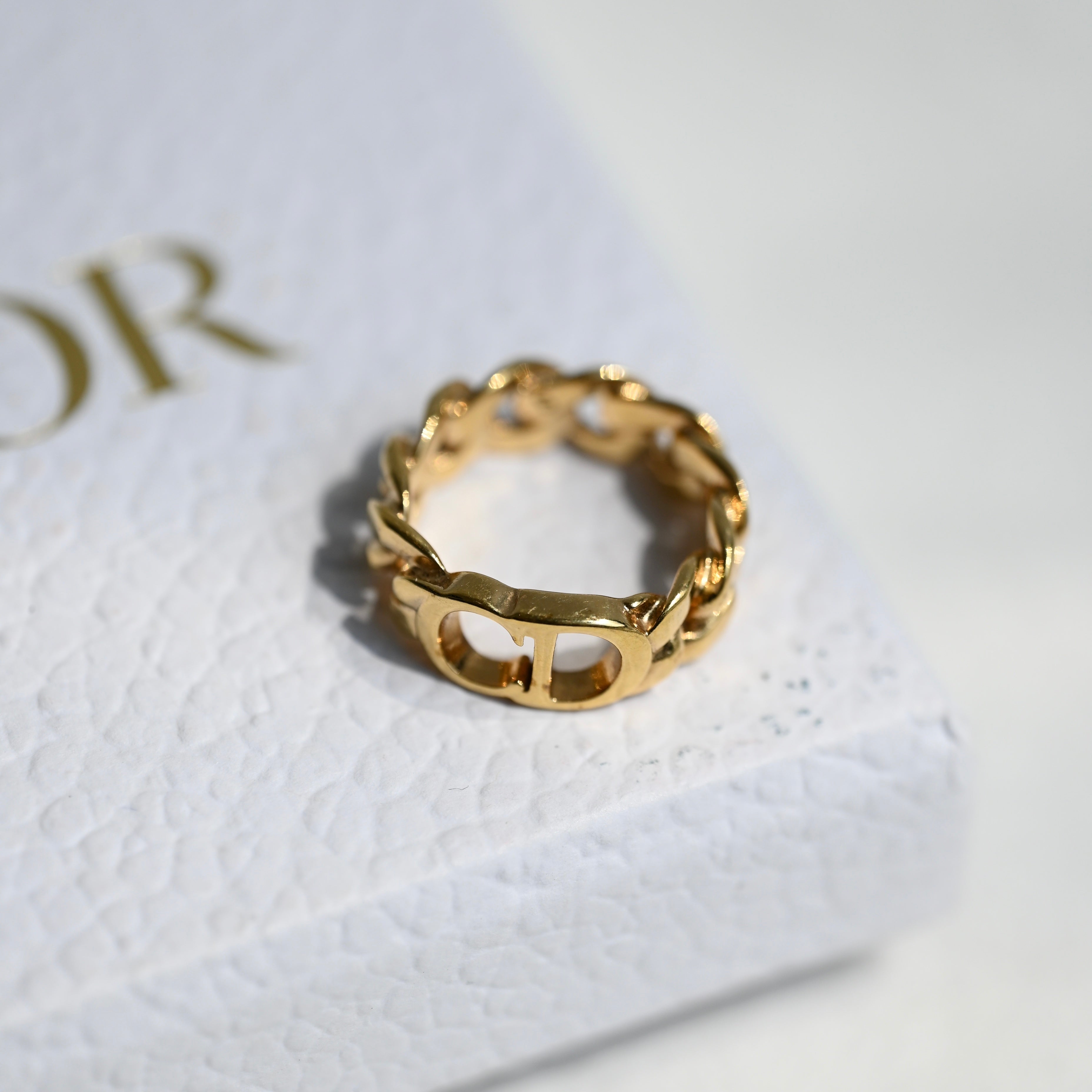 Dior Danseuse Etoile Ring Gold – Leluxe Vintage Sdn. Bhd.