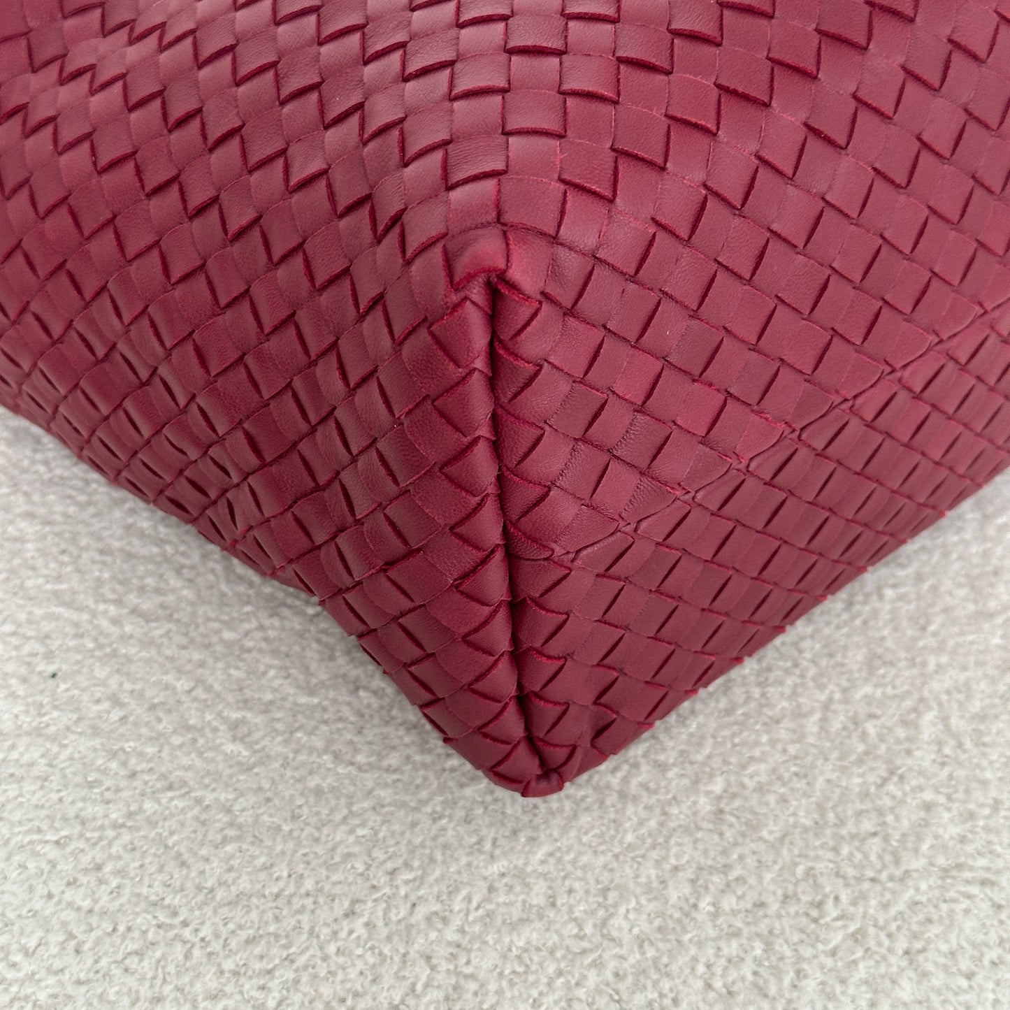 Bottega Veneta Intrecciato Garda Bag Burgundy