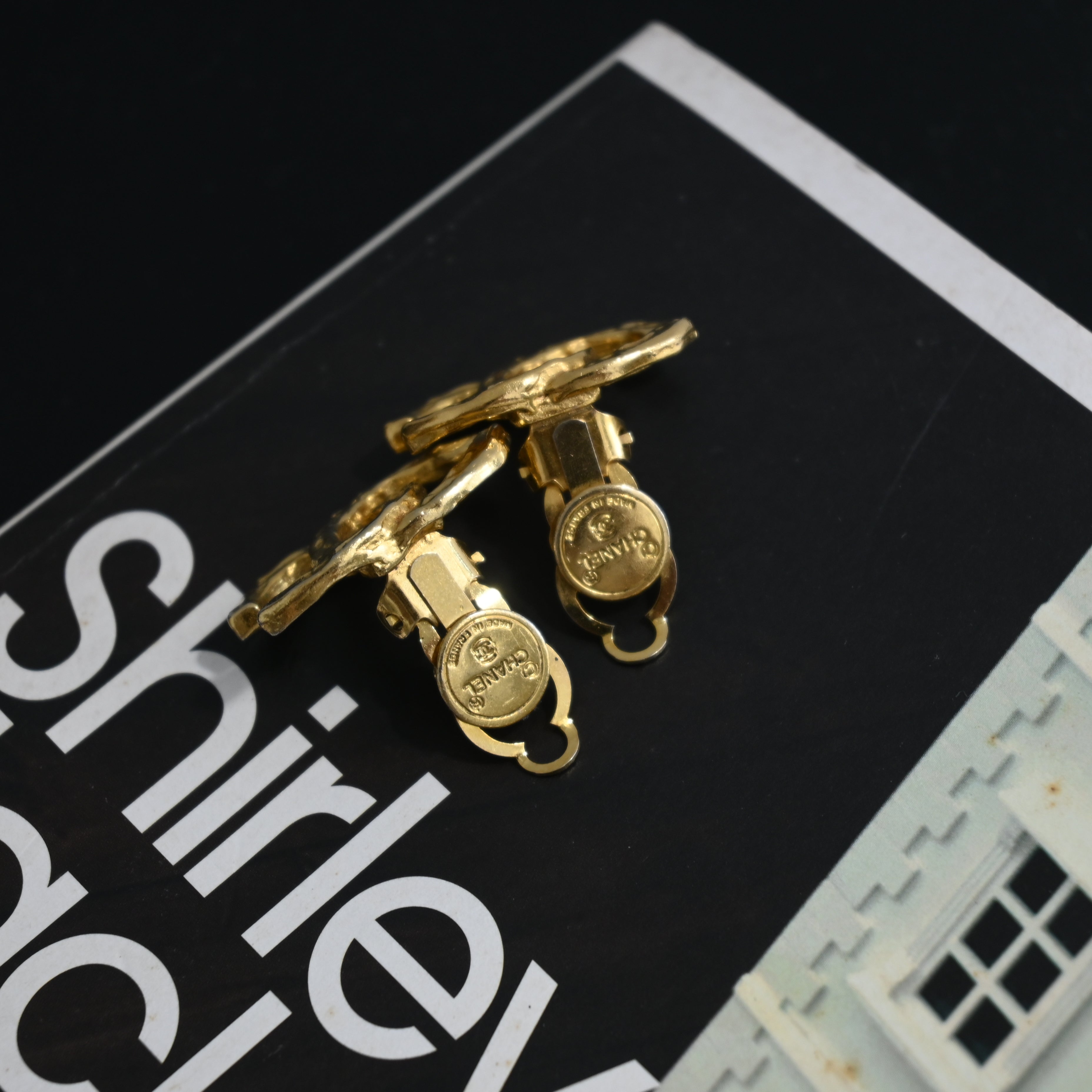 Chanel Coco Earclips with Hammered Texture - Leluxe Vintage Sdn. Bhd.