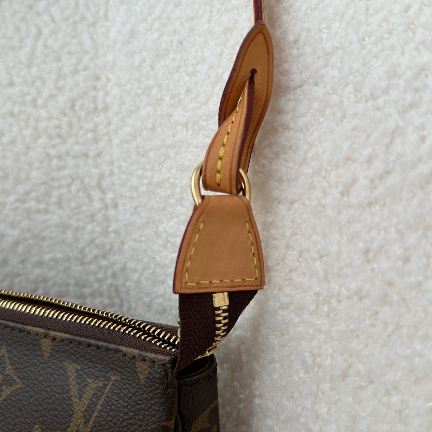 Louis Vuitton Monogram Pochette