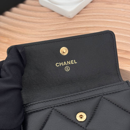 Chanel 19 Quilted Flap Cardholder