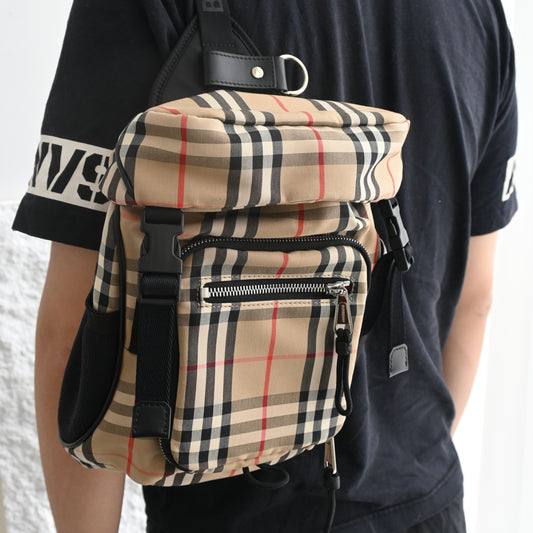 Burberry Leo Beltbag Check Pattern