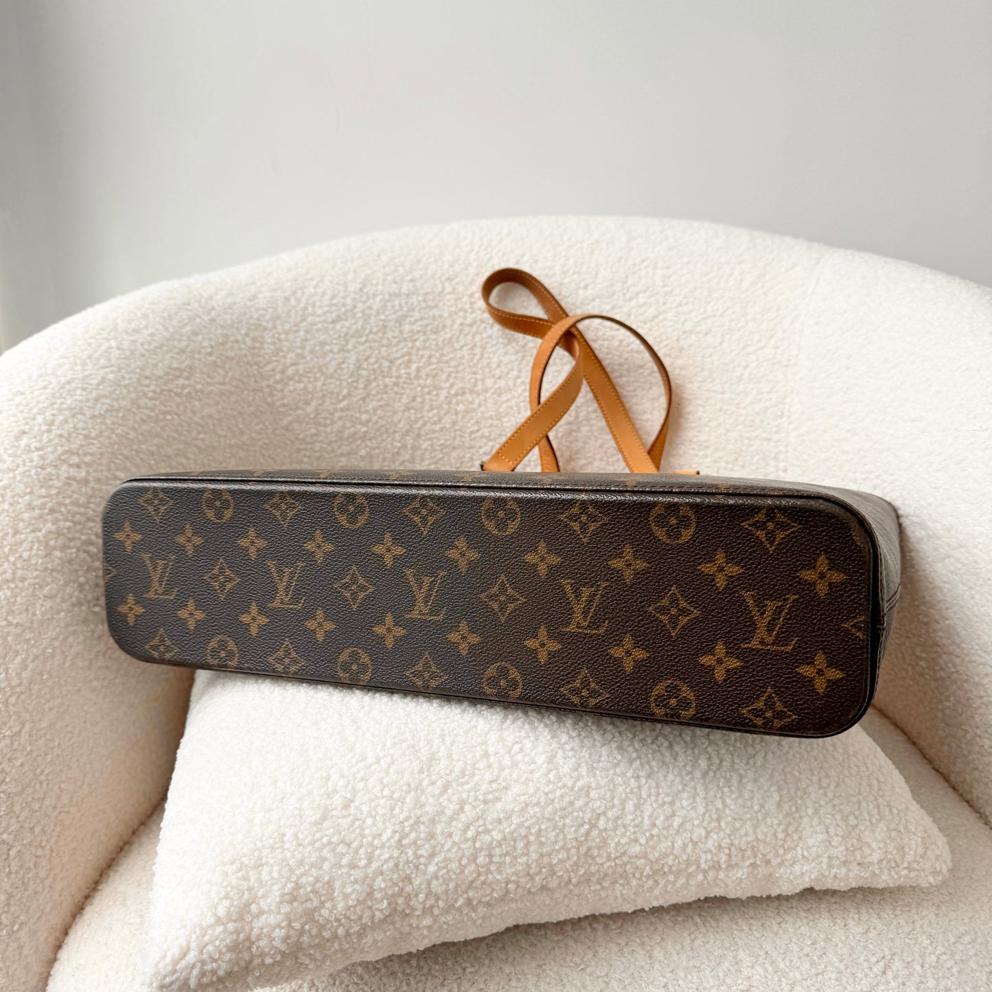 Louis Vuitton Luco Tote Monogram