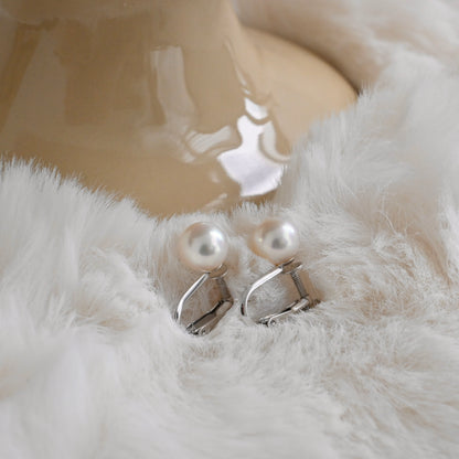 Tasaki Pearl Screw-hinge earrings