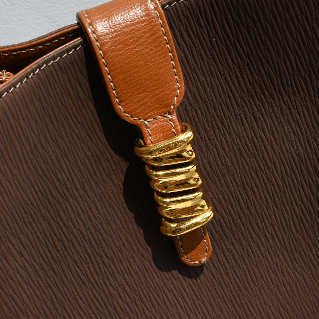 Loewe Velasquez Twist Crossbody Bag - Leluxe Vintage Sdn. Bhd.