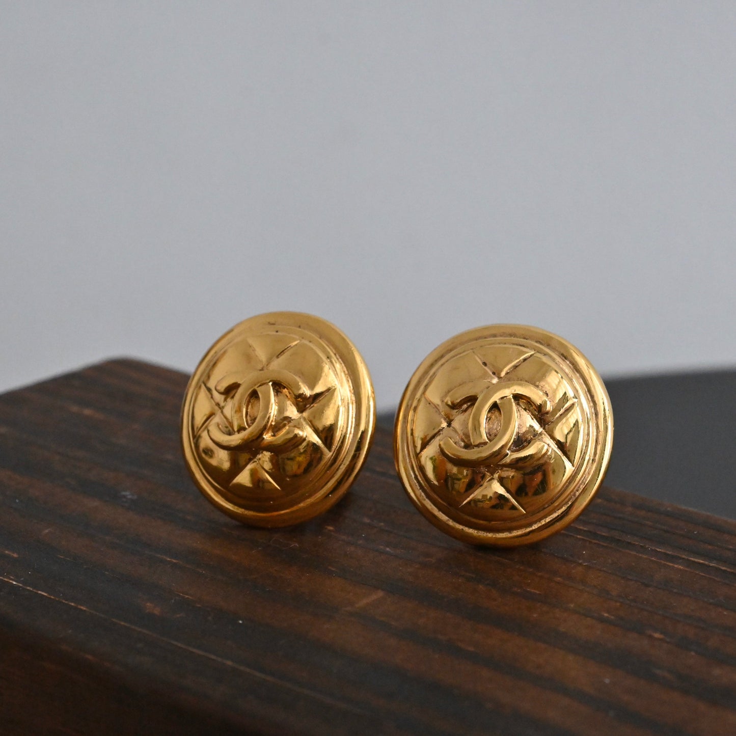 Chanel Matelasse CC Quilted Earclip