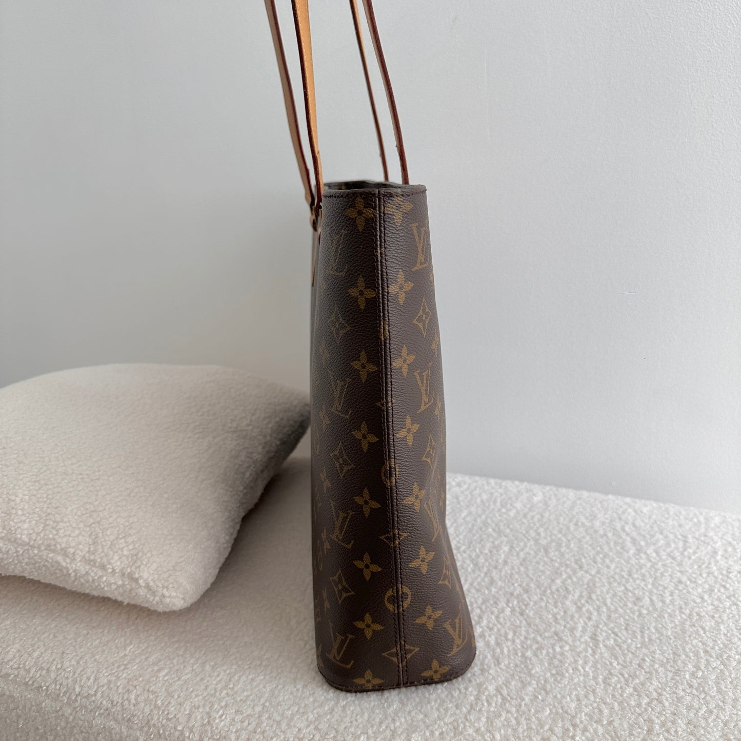 Louis Vuitton Monogram Luco