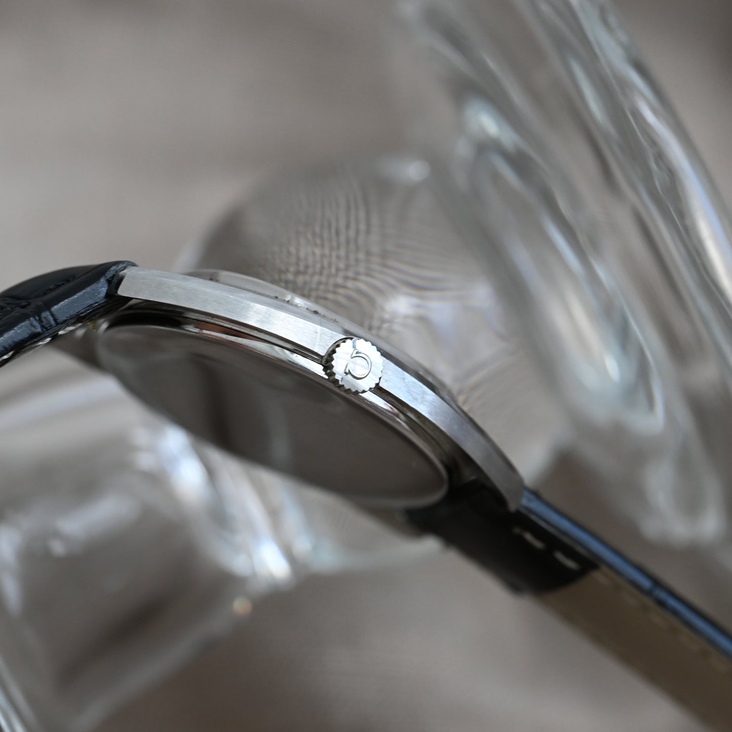 Omega Genève Tonneau Watch Ref.111.0123 Cal.625