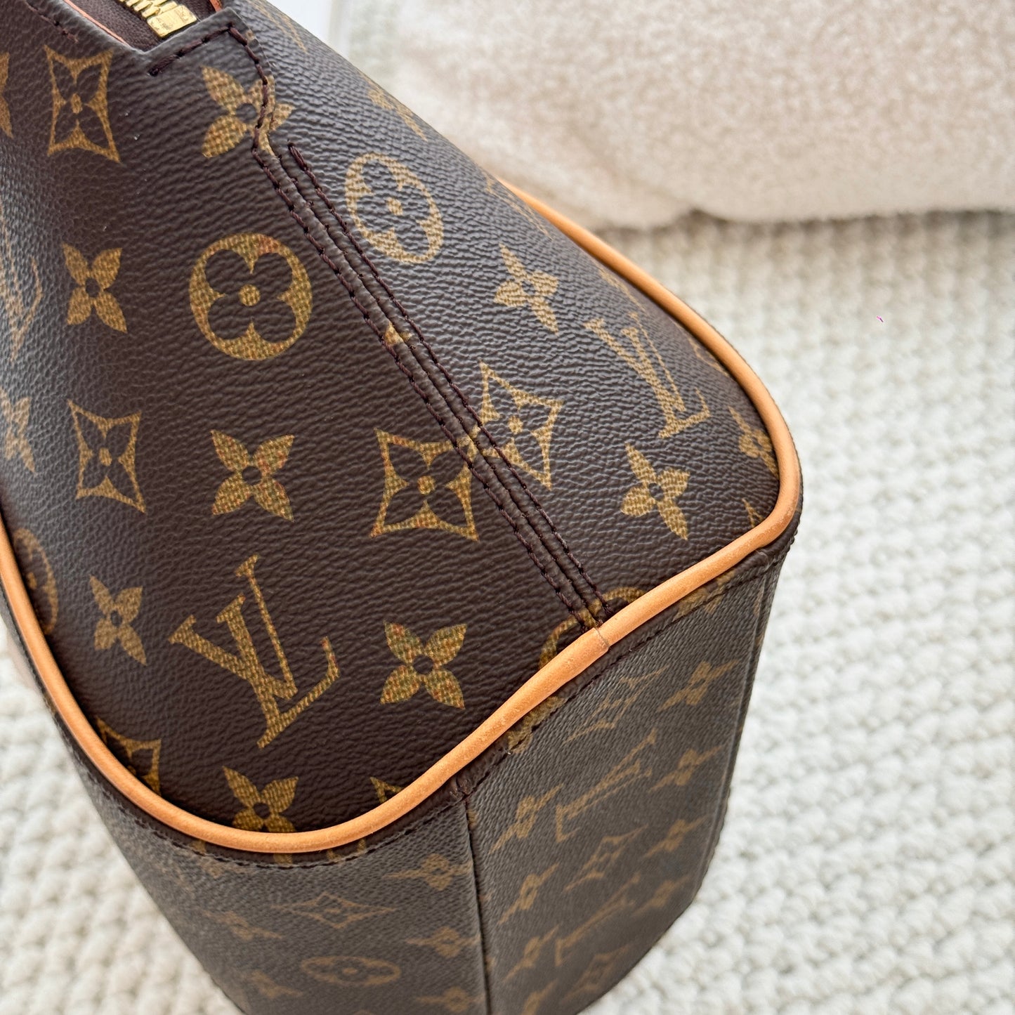 Louis Vuitton Ellipse PM Monogram Vintage