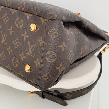 Louis Vuitton Pallas MM Monogram