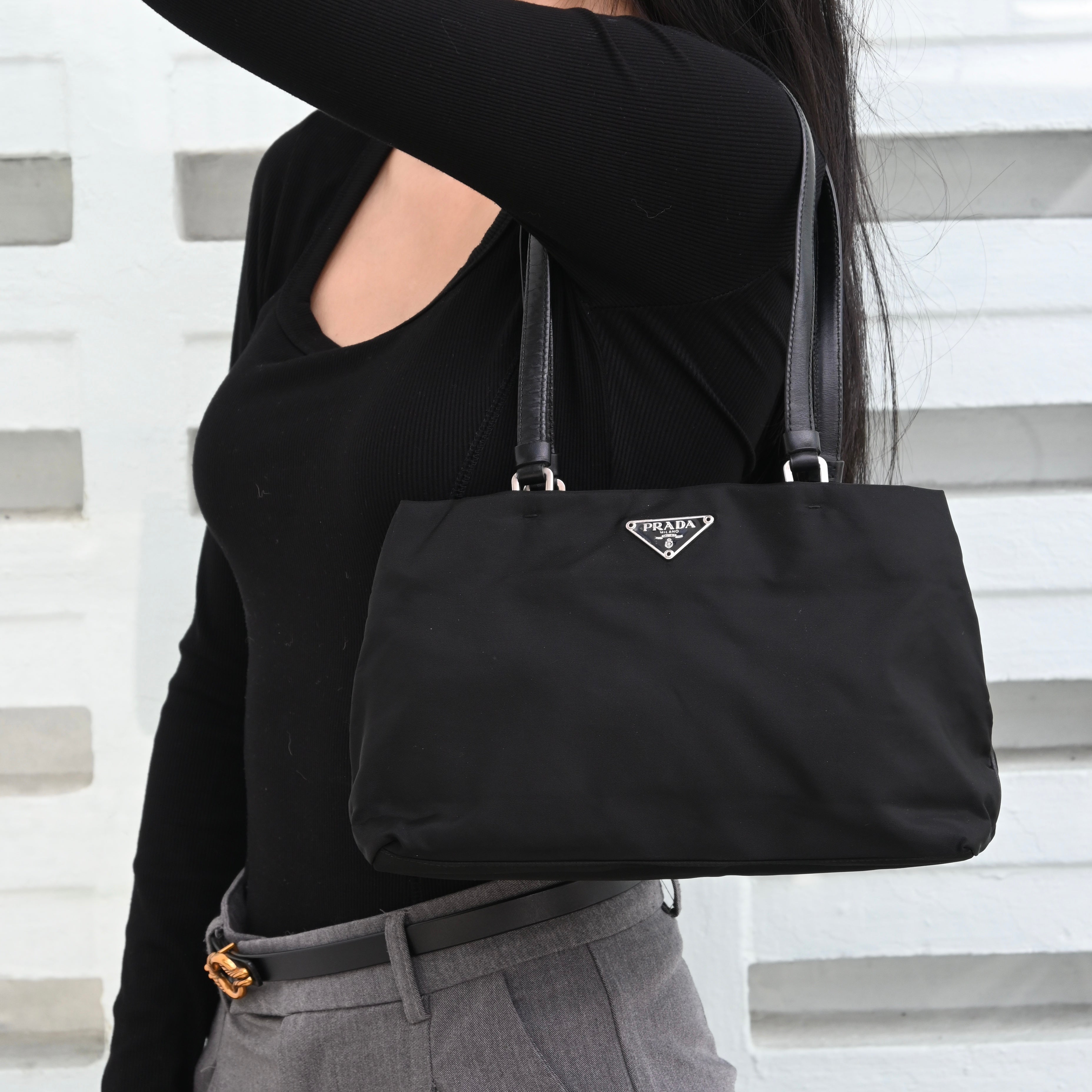 バッグ PRADA SPORT TESSUTO NYLON TOTE HAND BAG Prada Black Tessuto Nylon Top Handle Tote Bag 1BG126