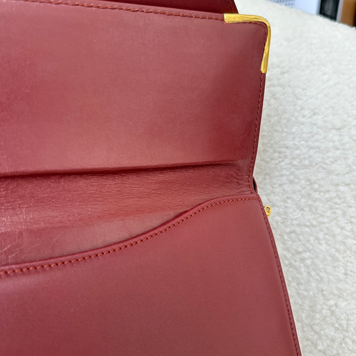 Must de Cartier Messenger Bag in Bordeaux