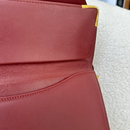 Must de Cartier Messenger Bag in Bordeaux