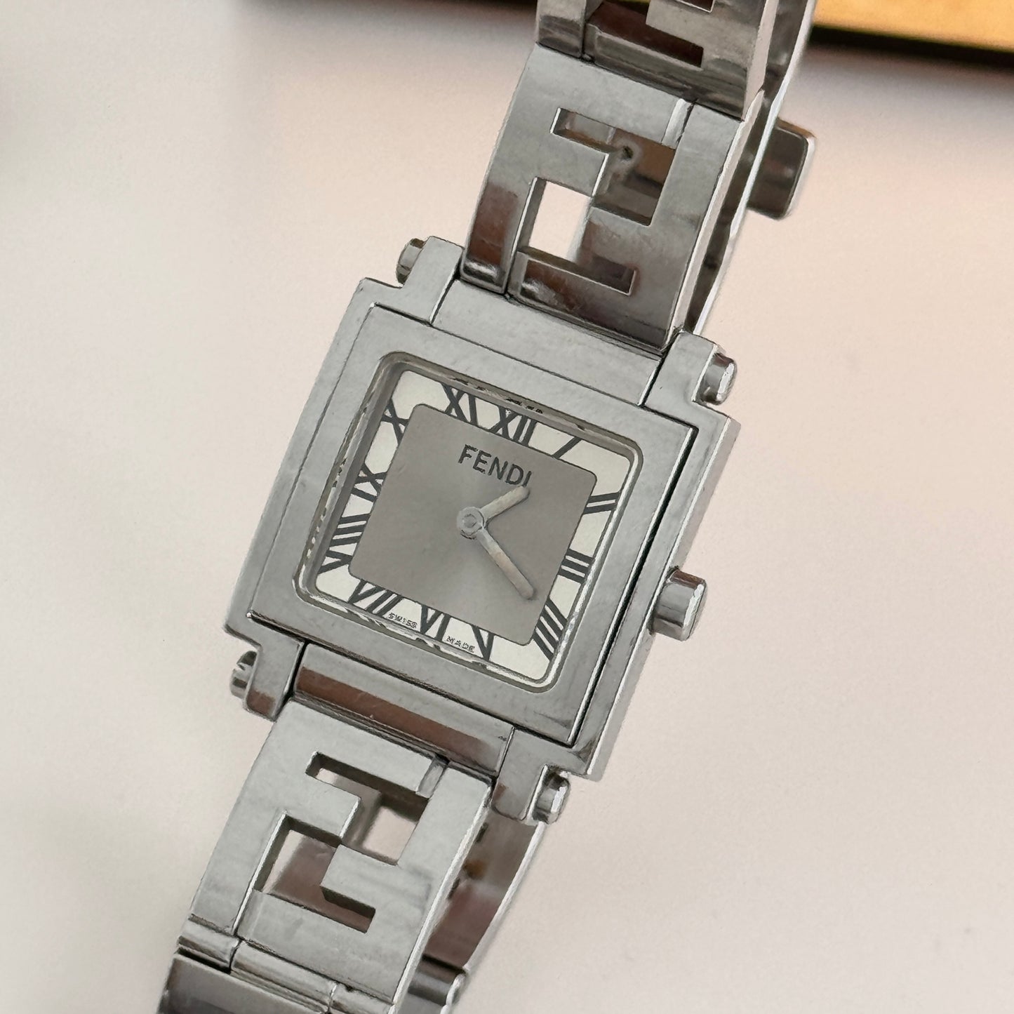 Fendi Silver Face 6000L