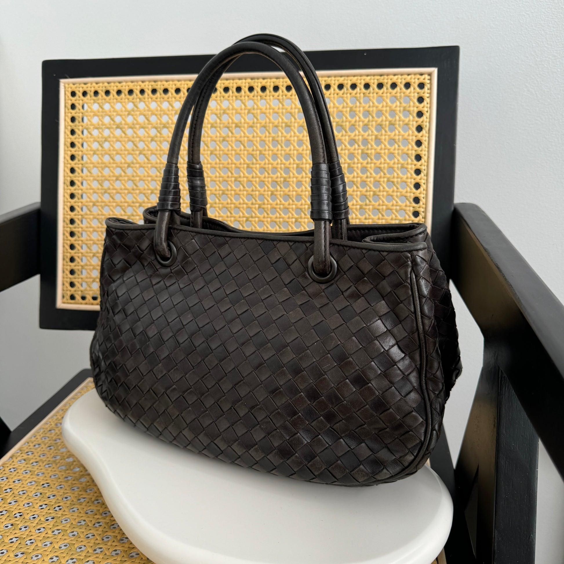 Bottega Veneta Intrecciato Leather Tote Bag - Leluxe Vintage Sdn. Bhd.