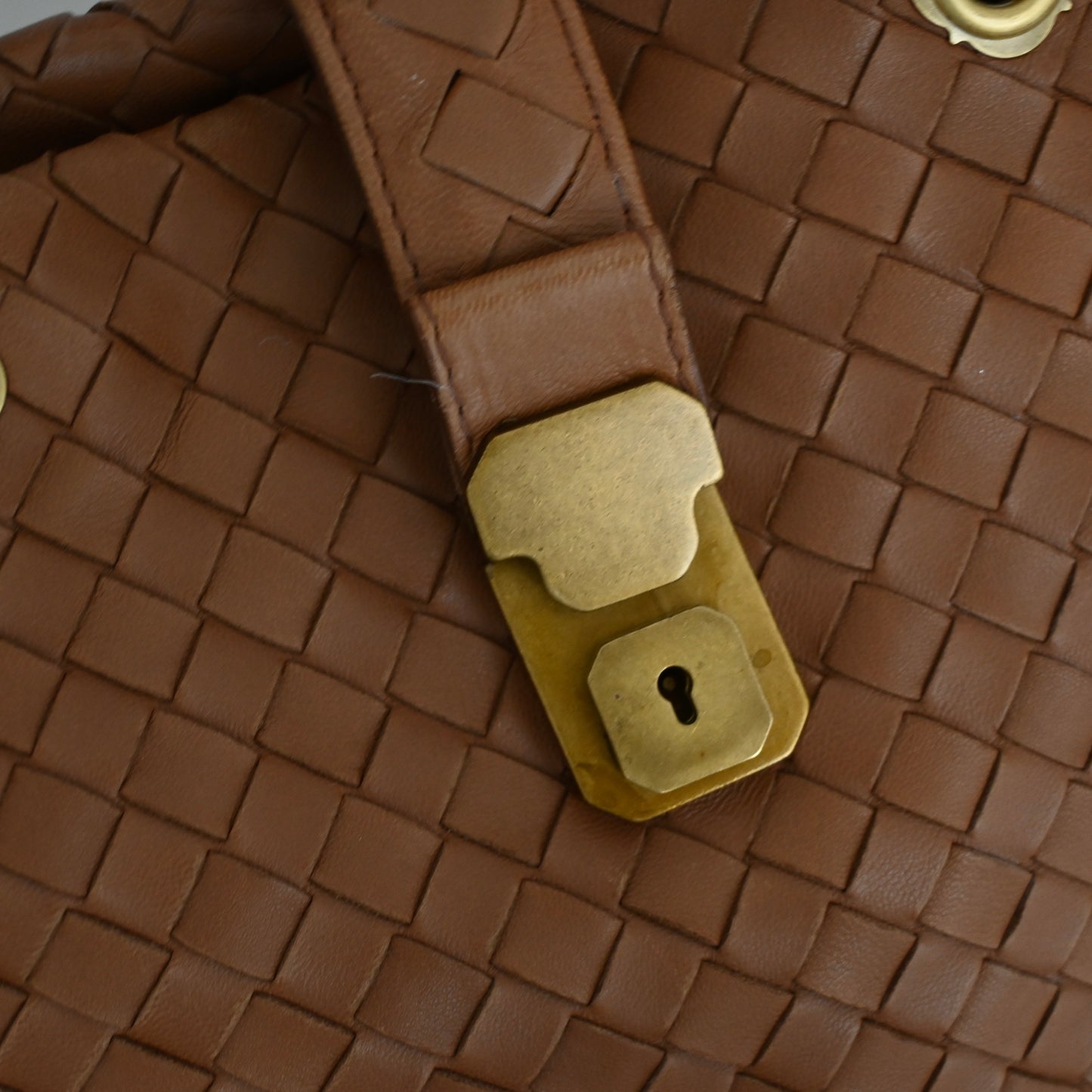 Bottega Veneta Intrecciato Mini Capri Tote