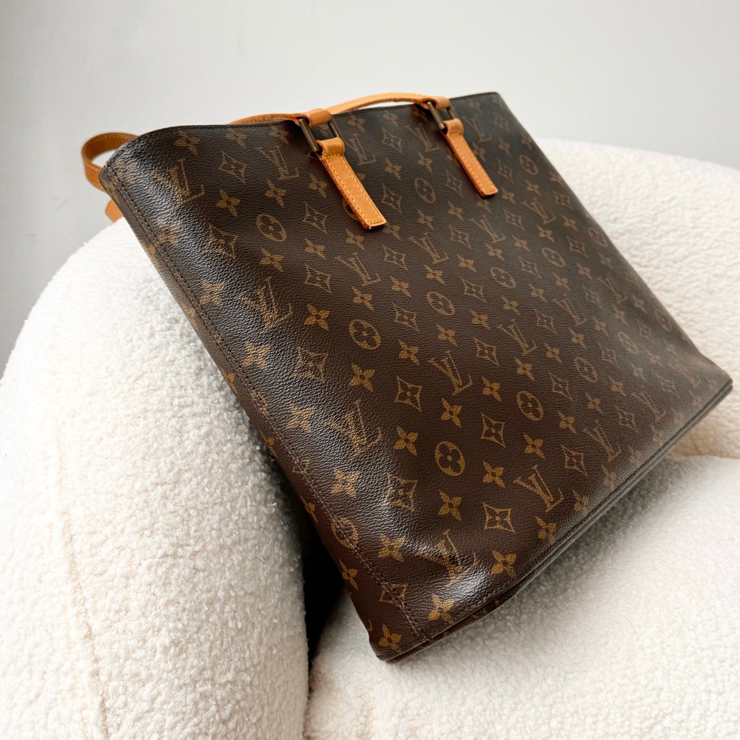 Louis Vuitton Luco Tote Monogram